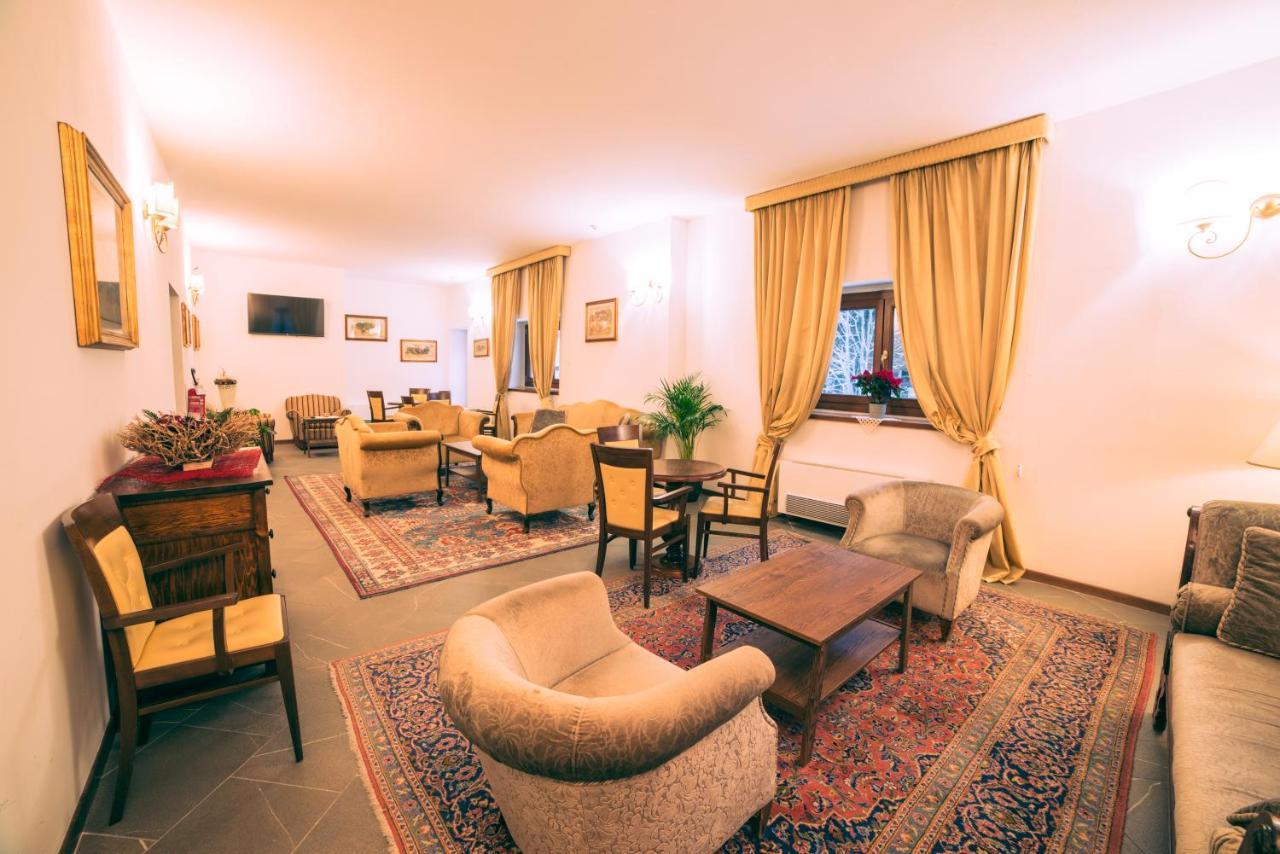 Abetone E Piramidi Resort Bagian luar foto