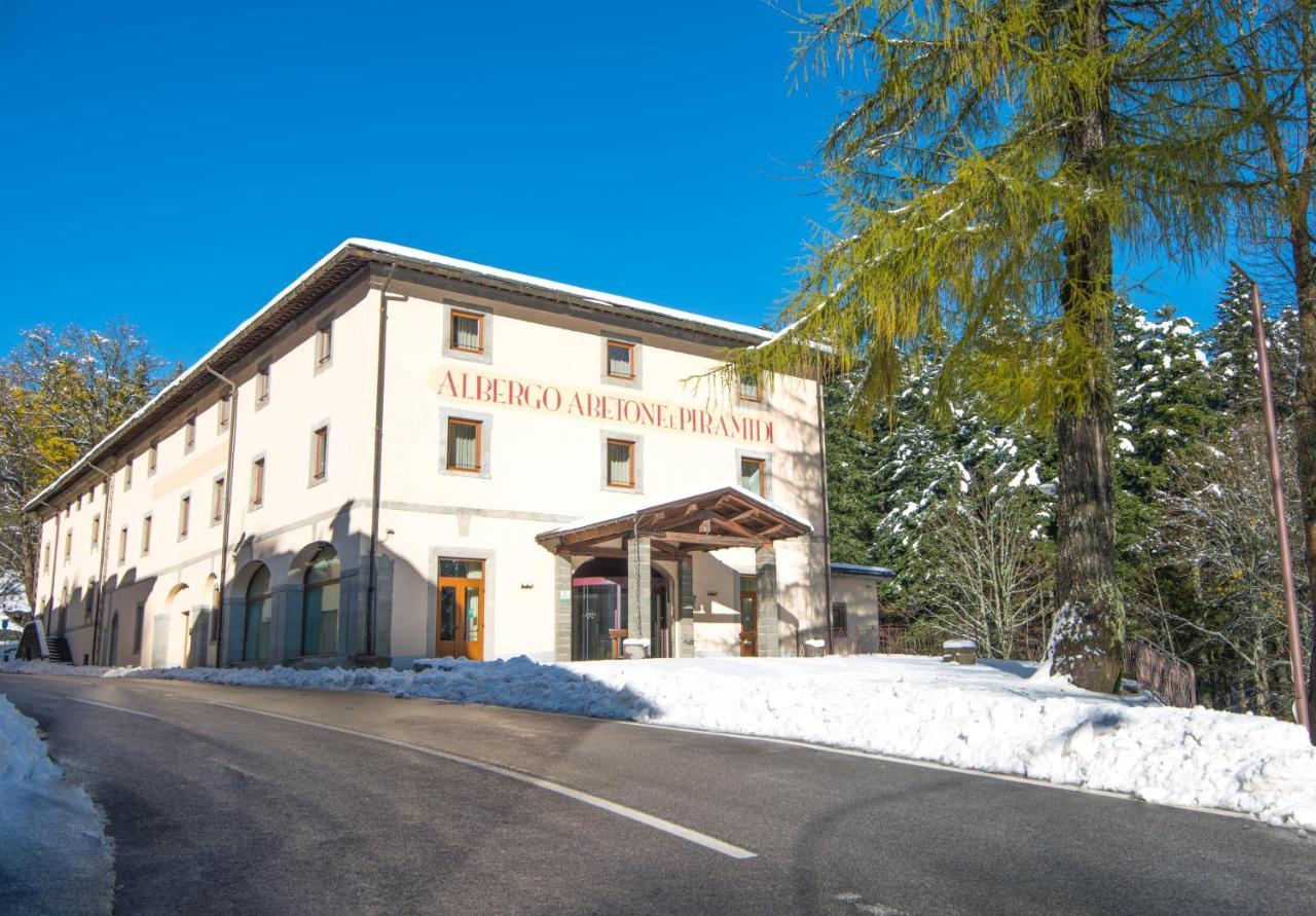 Abetone E Piramidi Resort Bagian luar foto